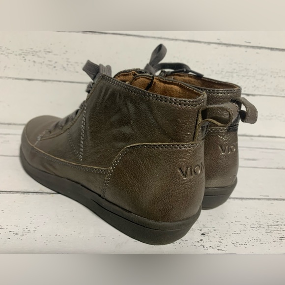 Vionic Women’s Size 6.5 Gray Ankle Boots – Supportive Orthotic Comfort Shoes - Picture 4 of 11